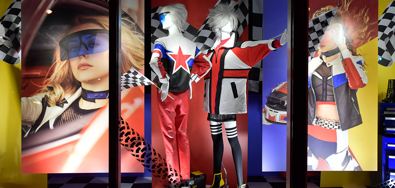 female mannequins dressed on race gear