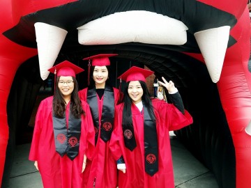 ningbo graduates at davenport graduation